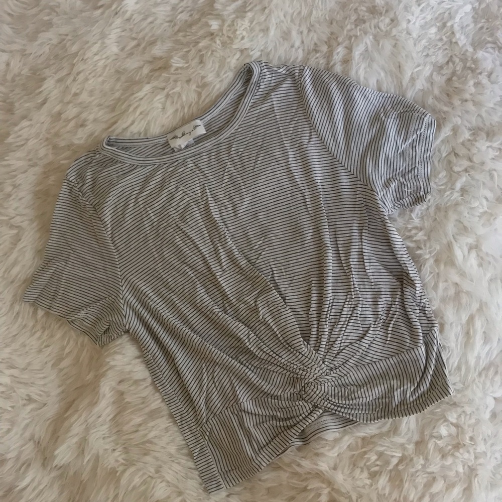 Crew neck crop top